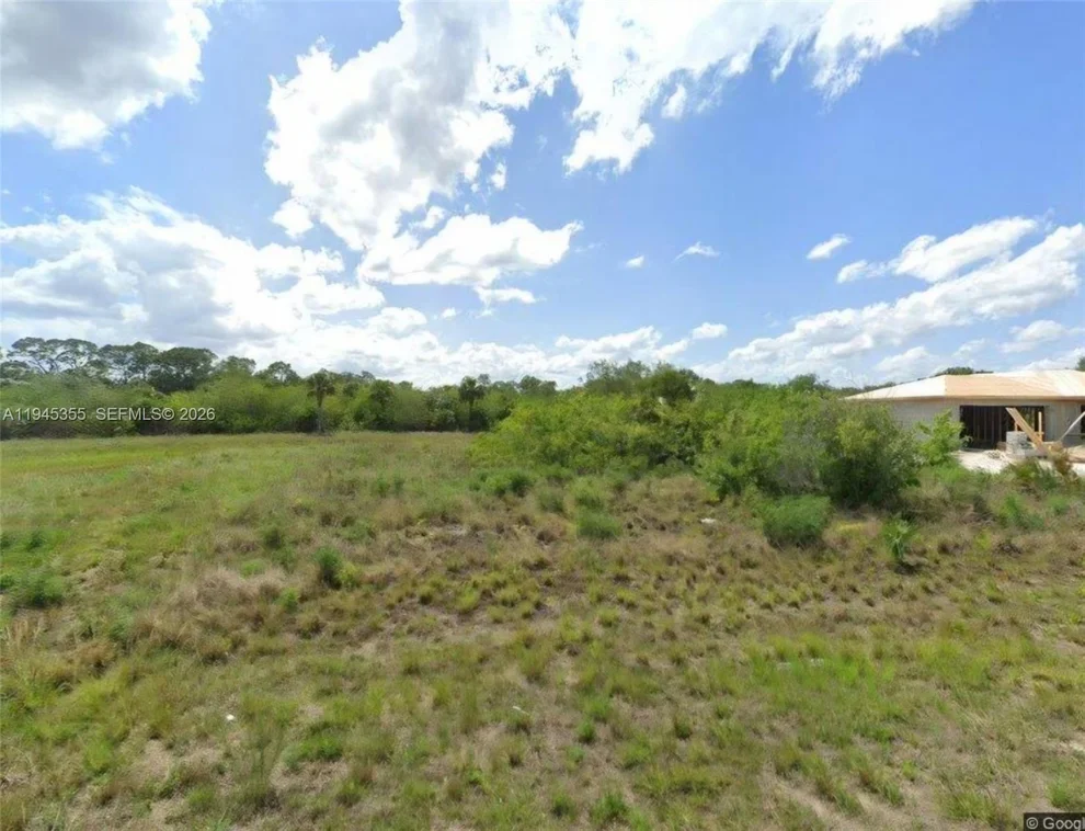 Unit for sale at 210 Moonlight Lane, Other City - In The State Of Florida, FL 33935
