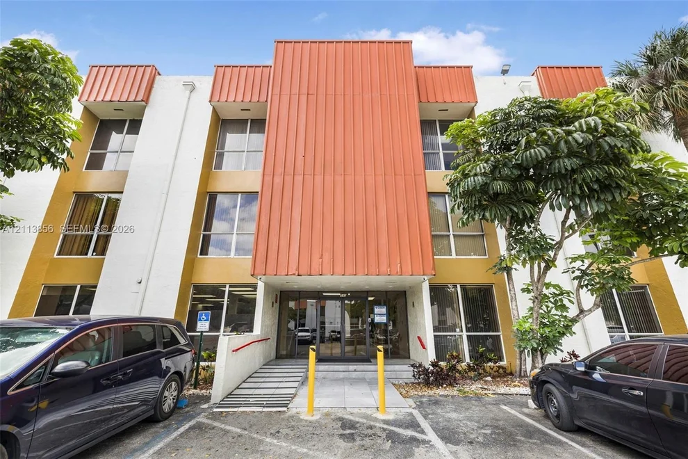 Unit for sale at 540 NW 165th St Rd #309, Miami, FL 33169