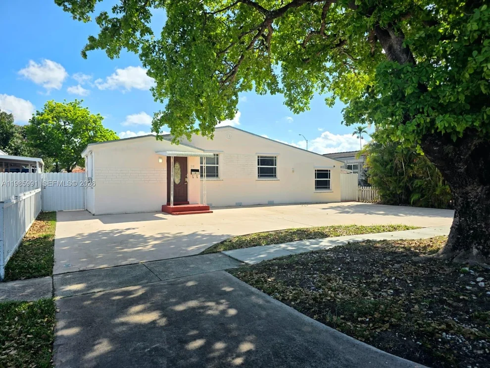 Unit for sale at 210 E 59th St, Hialeah, FL 33013