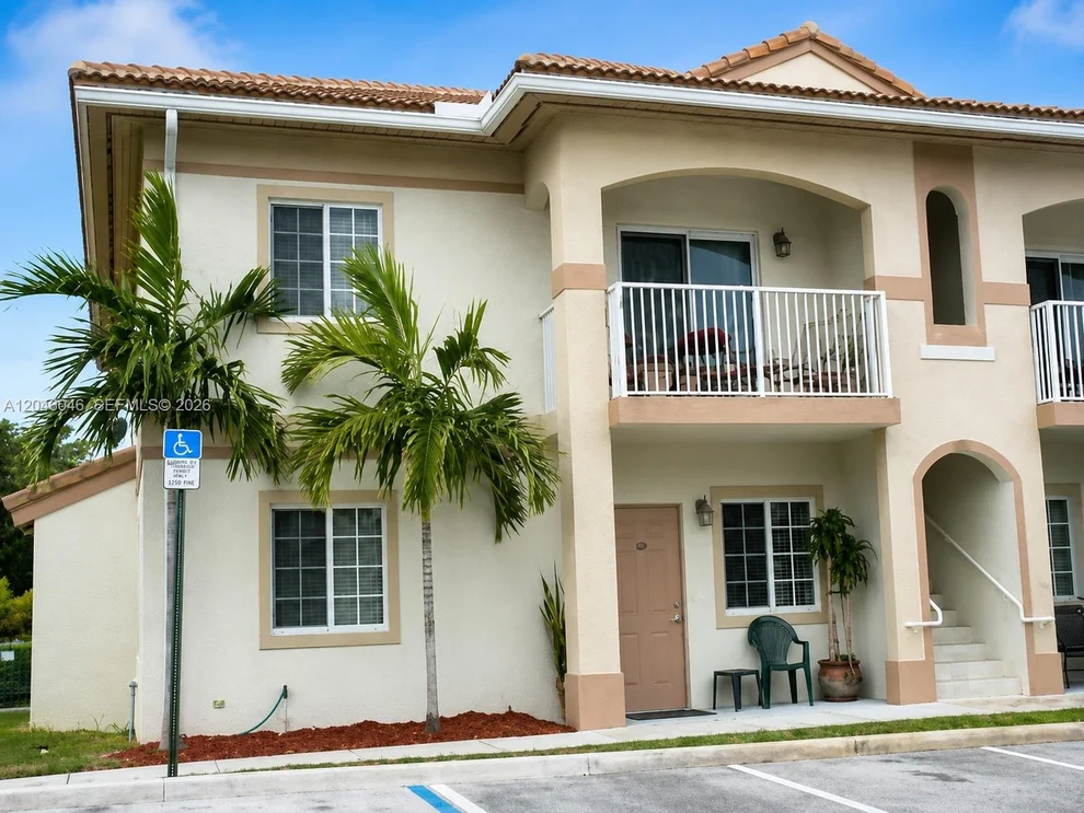 Unit for sale at 4950 Washington St, Hollywood, FL 33021
