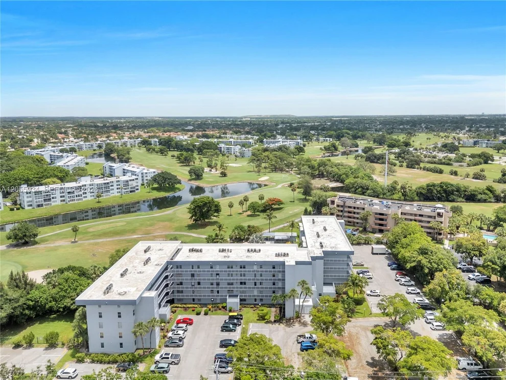 Unit for sale at 1402 NW 80th Ave, Margate, FL 33063