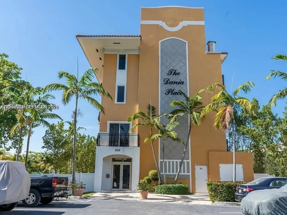 Unit for sale at 555 E Dania Beach Blvd, Dania Beach, FL 33004