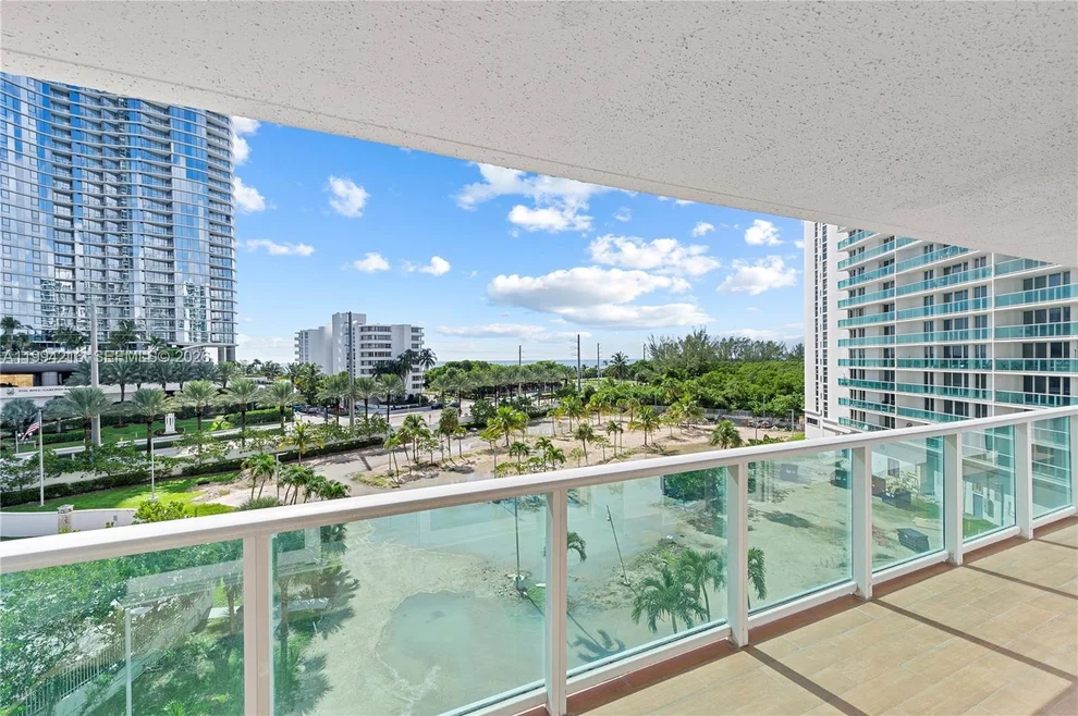 Unit for sale at 100 Bayview Dr, Sunny Isles Beach, FL 33160