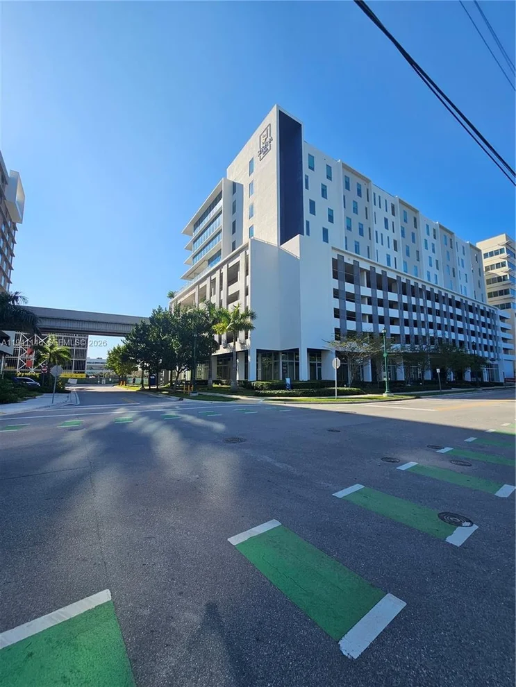 Unit for sale at 2820 NE 214 st, Aventura, FL 33180