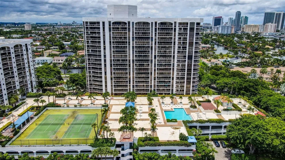 Unit for sale at 3600 Yacht Club Dr, Aventura, FL 33180
