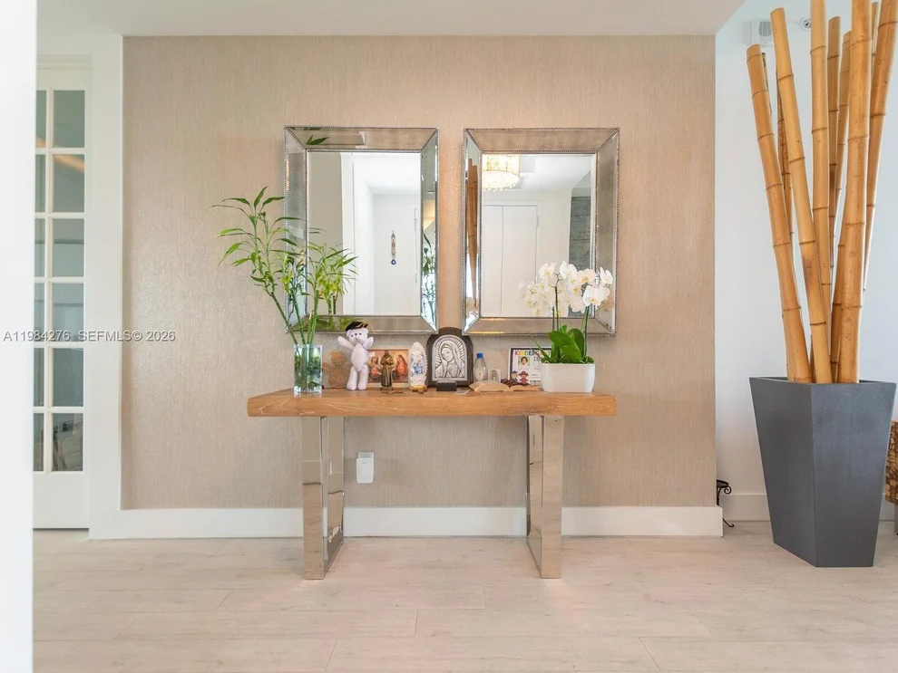 Unit for sale at 1300 Brickell Bay Dr, Miami, FL 33131