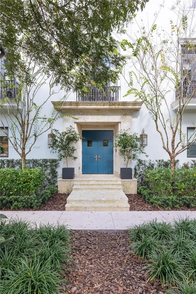 Unit for sale at 743 Almeria Ave, Coral Gables, FL 33134