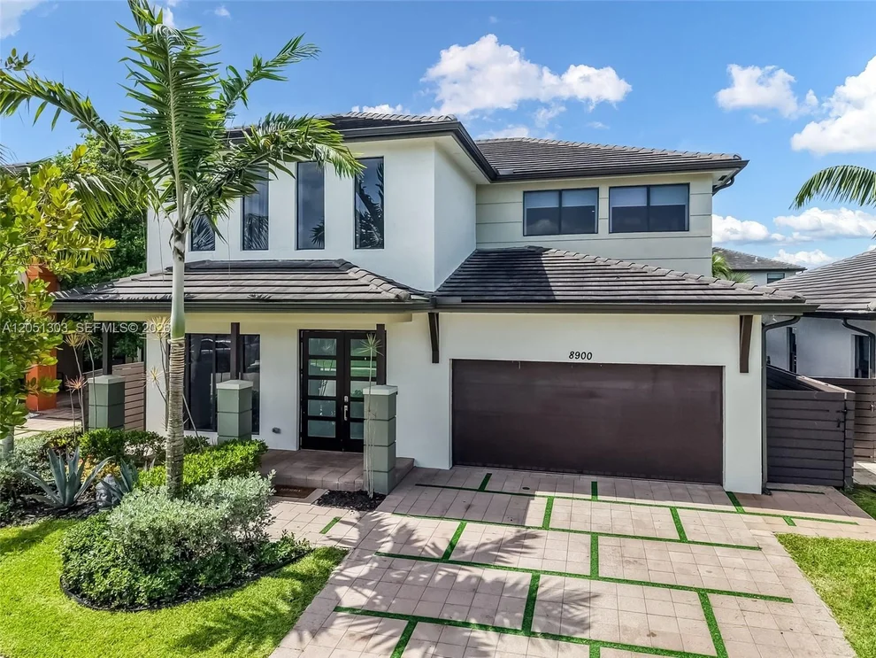 Unit for sale at 8900 NW 161st Ter, Miami Lakes, FL 33018