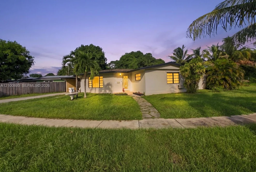 Unit for sale at 1534 NW 11th Way, Fort Lauderdale, FL 33311