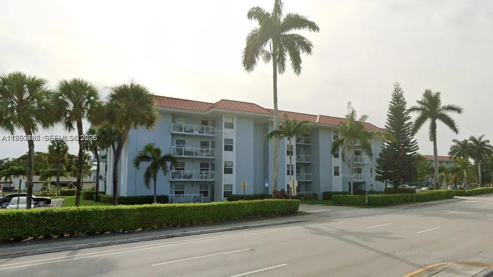 Unit for sale at 405 S Pine Island Rd, Plantation, FL 33324