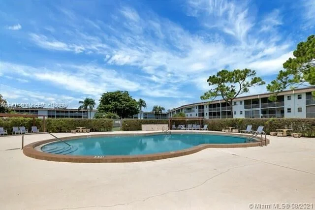 3000 Springdale Boulevard