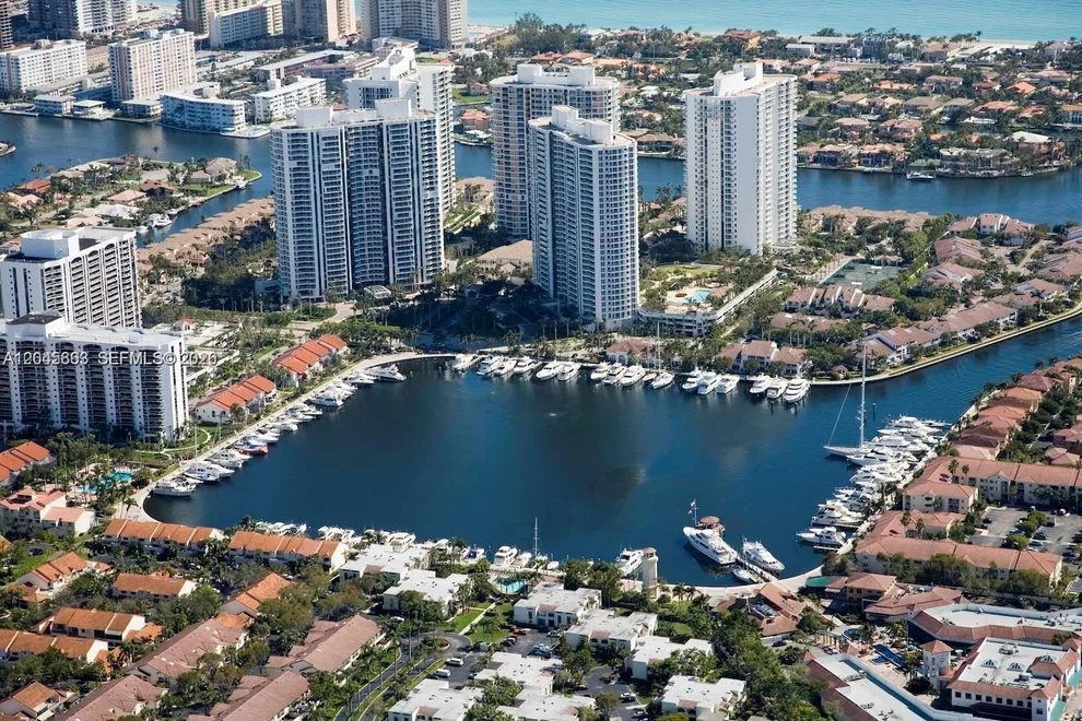 Unit for sale at 3601 NE 207th St, Aventura, FL 33180