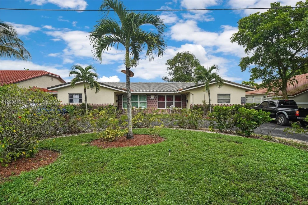 Unit for sale at 11041 NW 39th St, Coral Springs, FL 33065