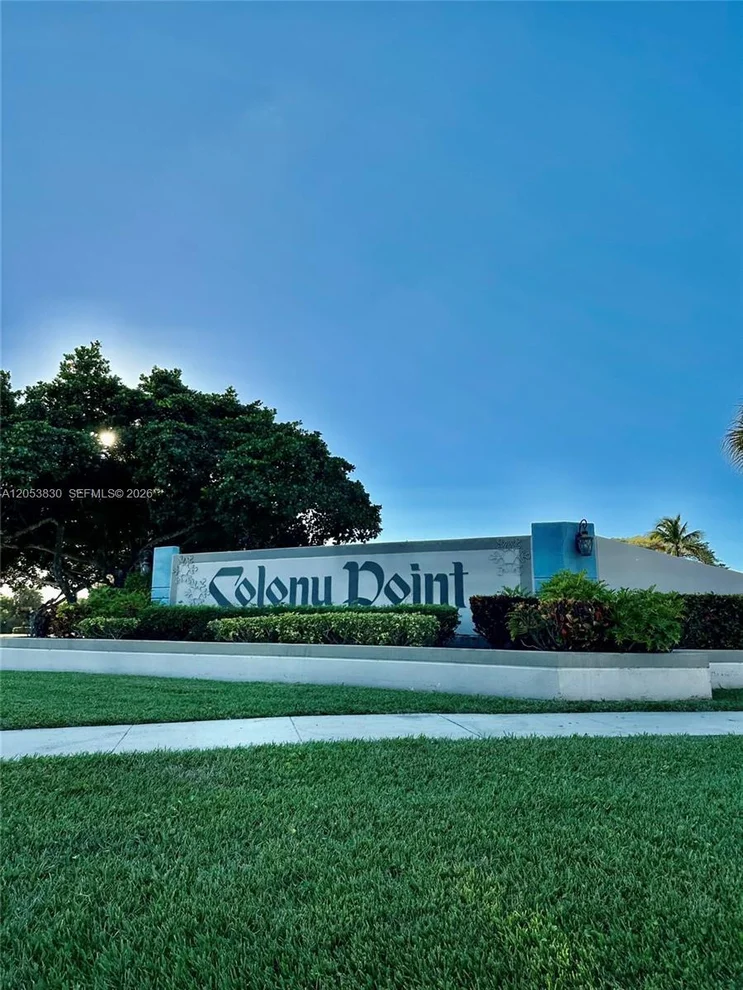 Unit for sale at 1000 Colony Point Cir, Pembroke Pines, FL 33026