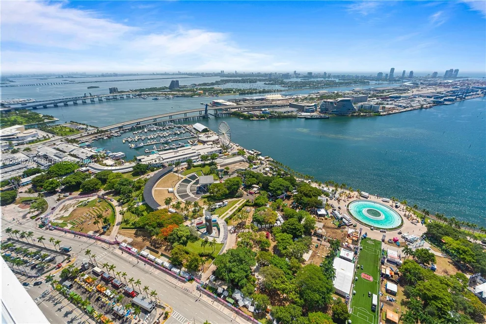 Unit for sale at 50 Biscayne Blvd, Miami, FL 33132