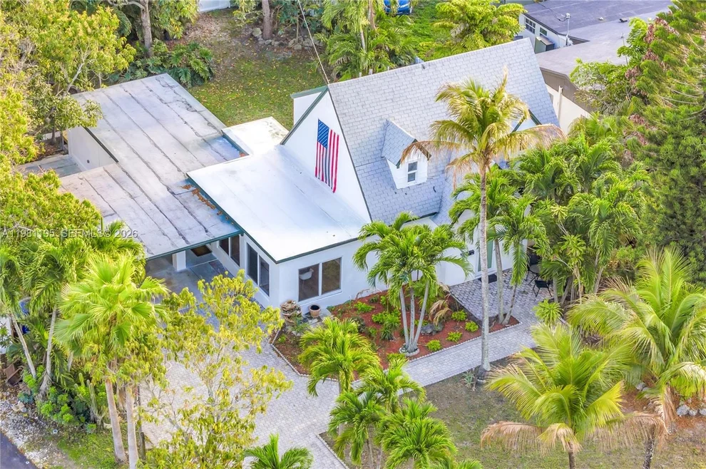 Unit for sale at 1960 NE 182nd St, North Miami Beach, FL 33162
