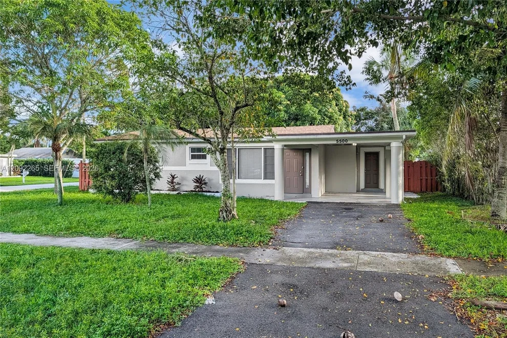 Unit for sale at 5500 SW 7th St, Margate, FL 33068