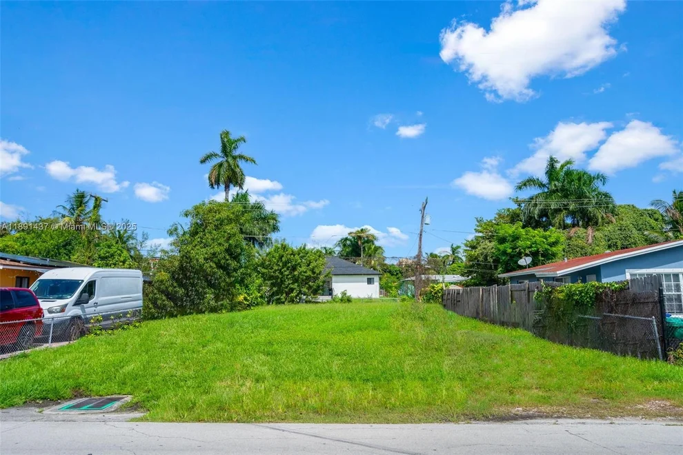 Unit for sale at 1453 NE 117th St, Miami, FL 33161