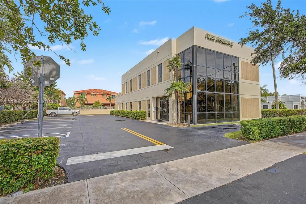 Unit for sale at 9440 SW 77th Ave, Miami, FL 33156