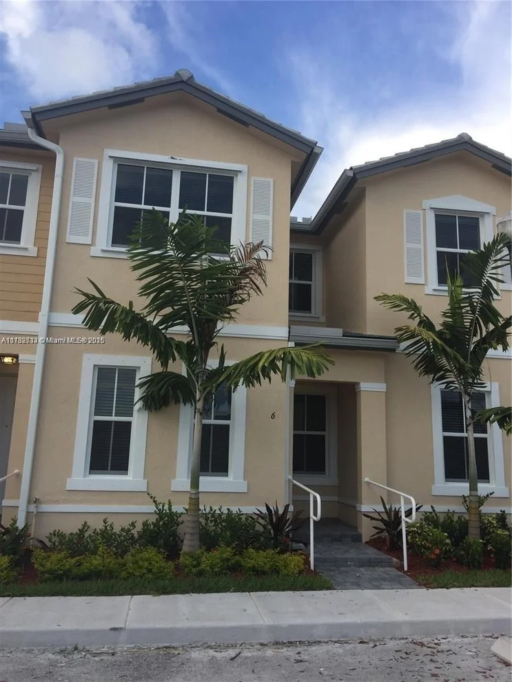 Unit for sale at 2819 SE 1st Dr, Homestead, FL 33033
