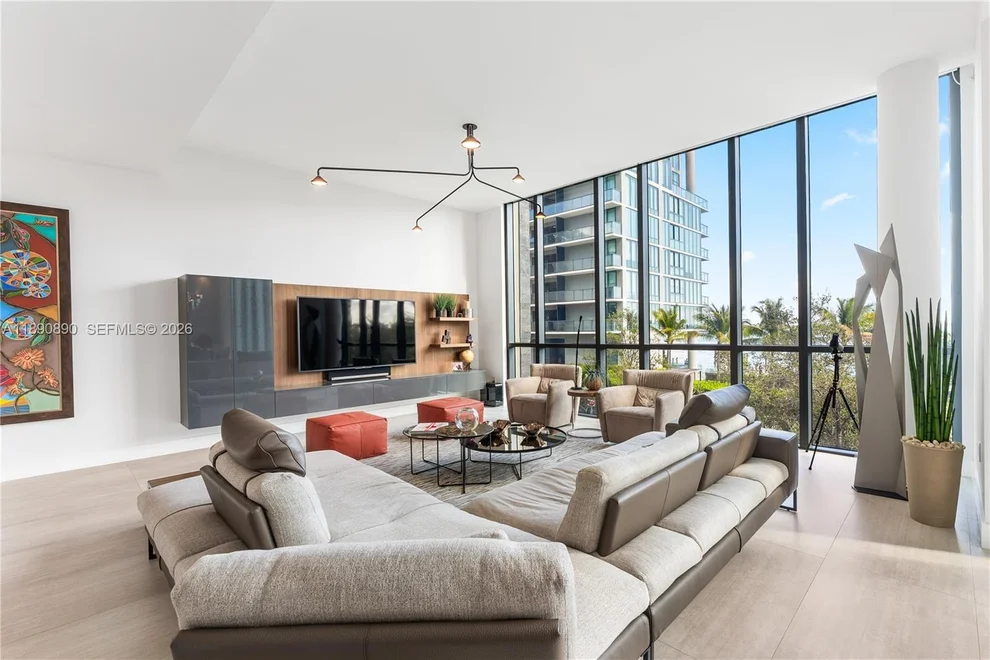 Unit for sale at 650 NE 32nd St, Miami, FL 33137