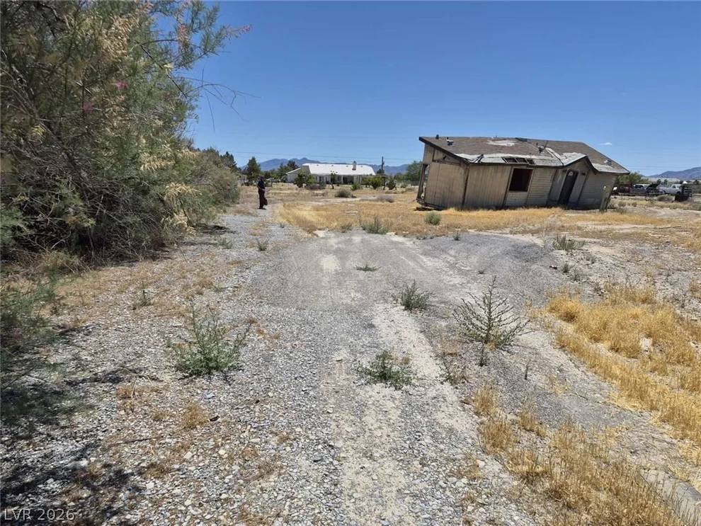 Unit for sale at 2271 Tough Boy Road, Pahrump, NV 89060