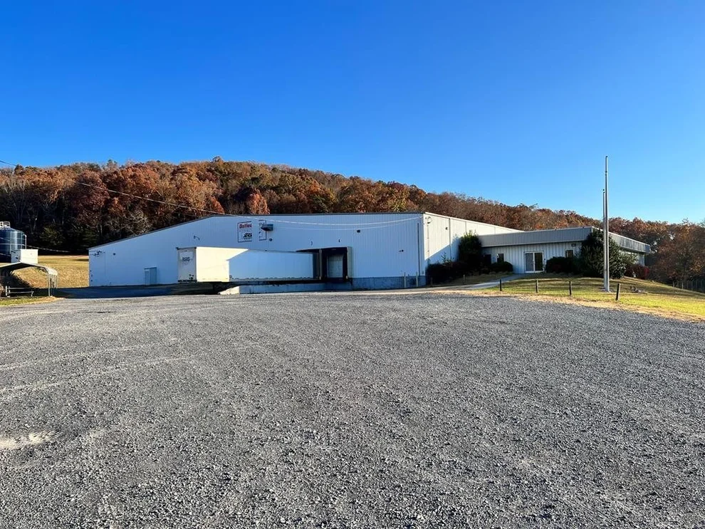 Unit for sale at 1190 Old Asheville Highway, Dandridge, TN 37725