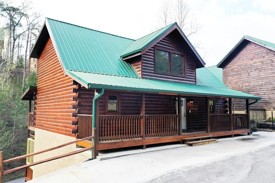 Unit for sale at 644 Chickasaw Gap Way, Pigeon Forge, TN 37863
