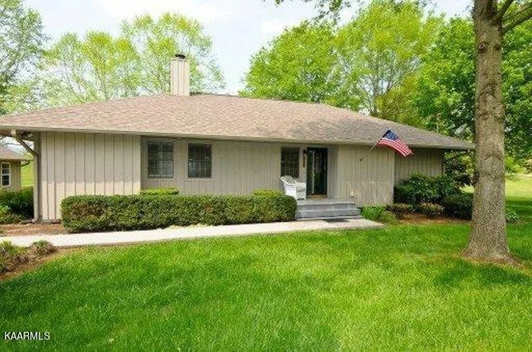 Unit for sale at 305 Webb Rd, Townsend, TN 37882