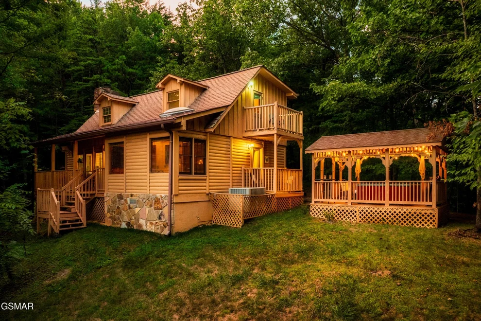 Unit for sale at 803 Sunshine Trail, Gatlinburg, TN 37738