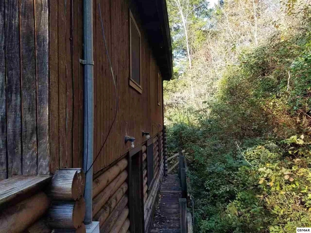 Unit for sale at 1411 Brians Way, Gatlinburg, TN 37738