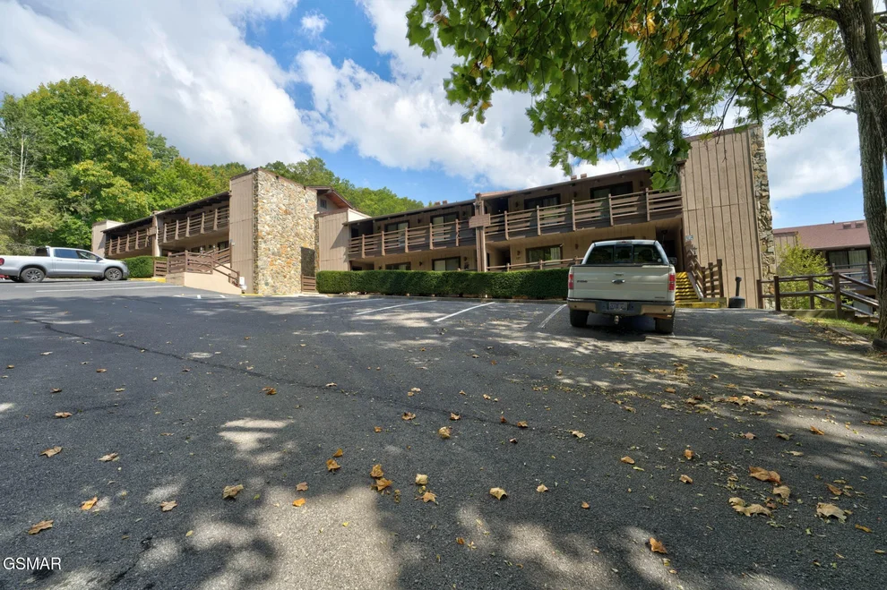 Unit for sale at 1081 Cove Road, Sevierville, TN 37876
