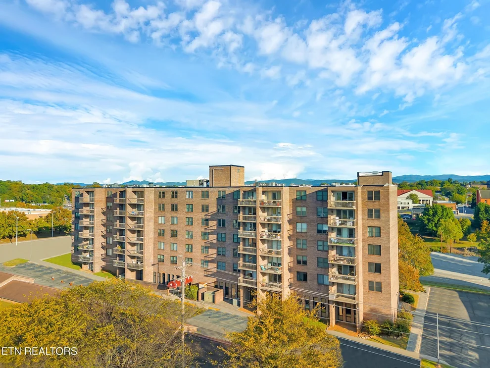 Unit for sale at 106 Regal Tower, Maryville, TN 37804