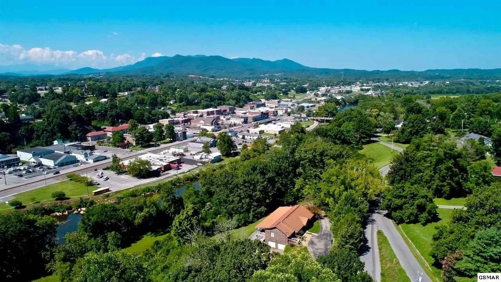 Unit for sale at 301 CLIFFWOOD Drive, Newport, TN 37821