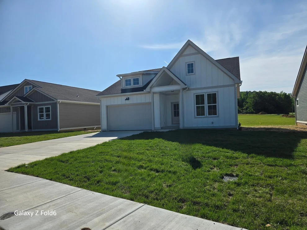 Unit for sale at 590 Jasper Gulch Drive, Jasper, TN 37347