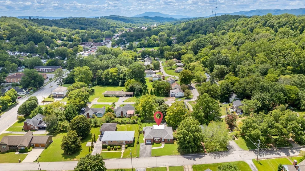 Unit for sale at 108 W Daytona Drive, Chattanooga, TN 37415