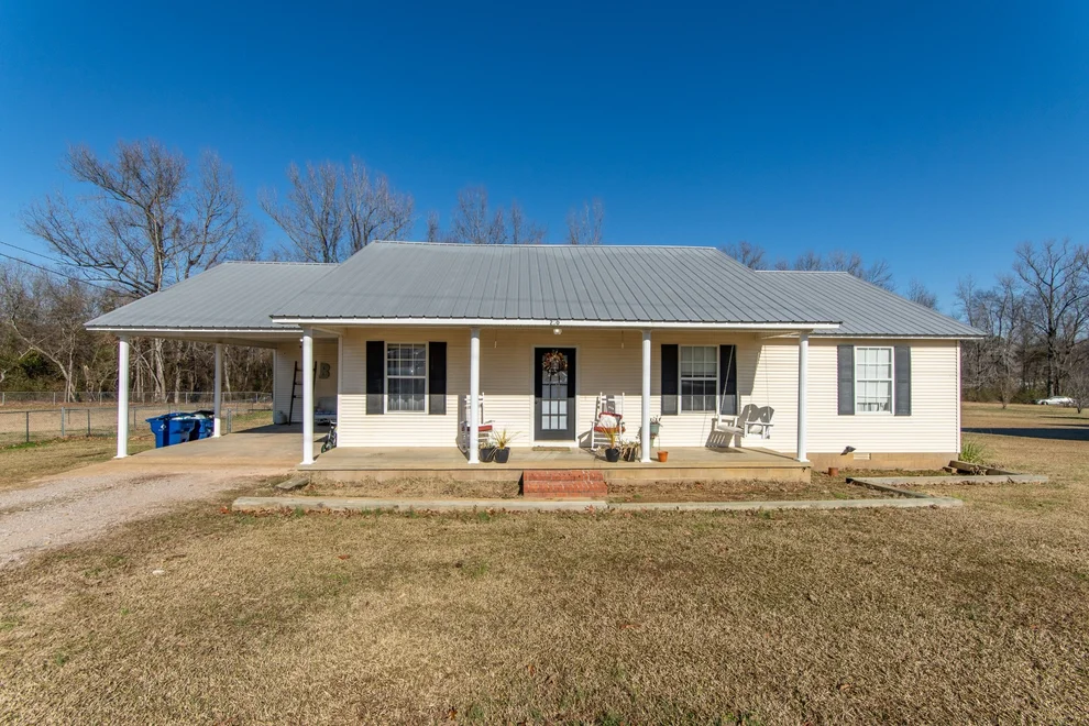 Unit for sale at 250 Pauline Dr, Adamsville, TN 38310