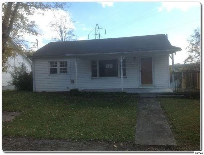Unit for sale at 115 Hill Street, Lake City, TN 37769