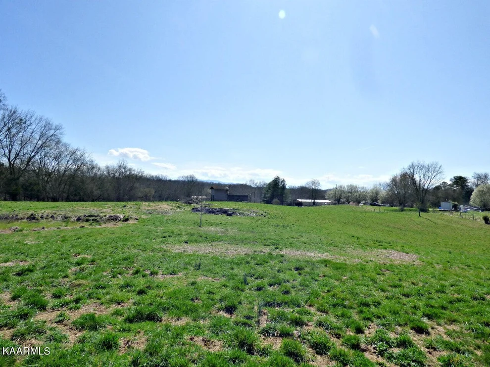 Unit for sale at 1405 Leadmine Rd, White Pine, TN 37890