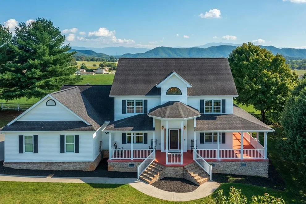 Unit for sale at 2425 Kanuga Court, Sevierville, TN 37876