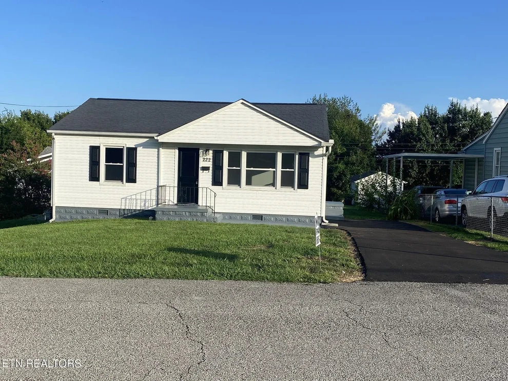 Unit for sale at 222 Cedar Ave, Knoxville, TN 37917