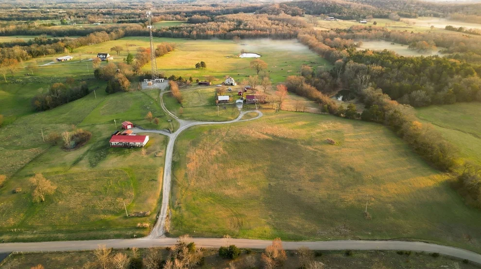 Unit for sale at 171 Uselton Rd, Shelbyville, TN 37160
