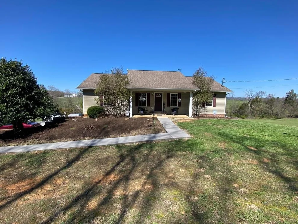 Unit for sale at 115 Meadow Lark Court, Dandridge, TN 37725