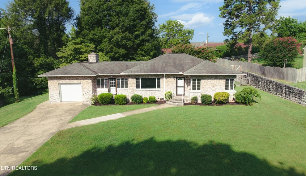 Unit for sale at 105 Grata Rd Rd, Knoxville, TN 37914