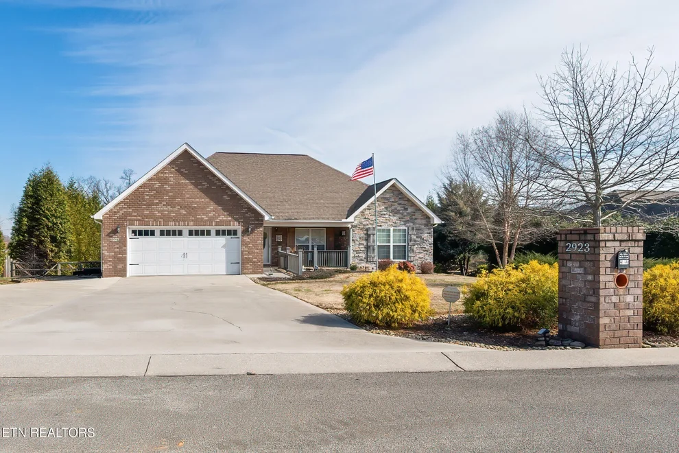 Unit for sale at 2923 Silver Brook Lane, Maryville, TN 37803
