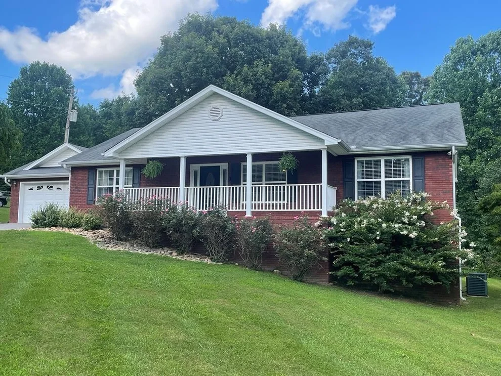 Unit for sale at 3820 Poplar Lane, Kodak, TN 37764