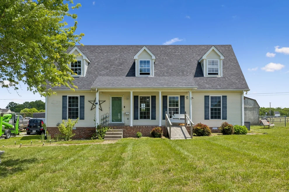 Unit for sale at 1044 Robert Elder Ct, Cedar Hill, TN 37032