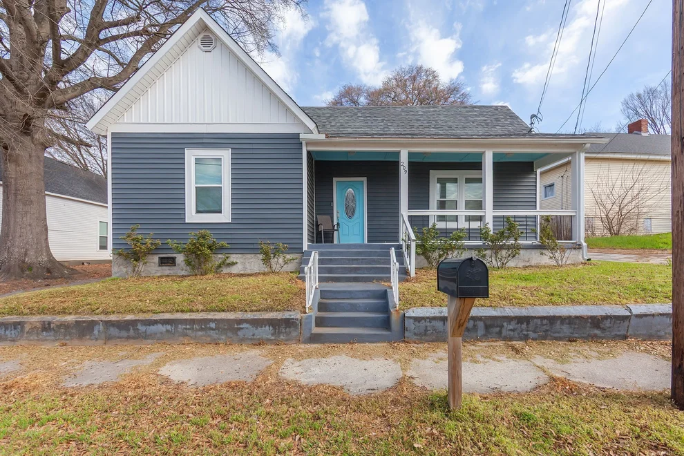 Unit for sale at 209 Hatton St, Jackson, TN 38301