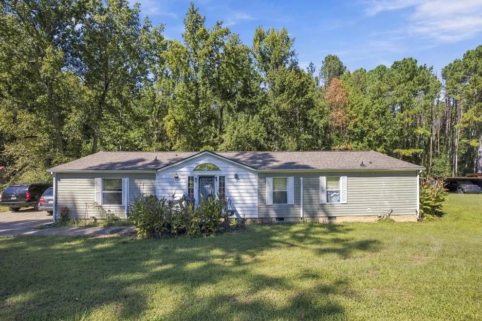 Unit for sale at 144 Betsy Lane, Rossville, GA 30741