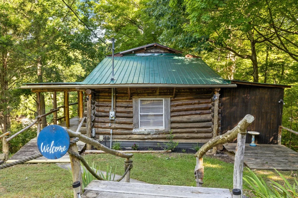 Unit for sale at 3530 Needles Way, Sevierville, TN 37876